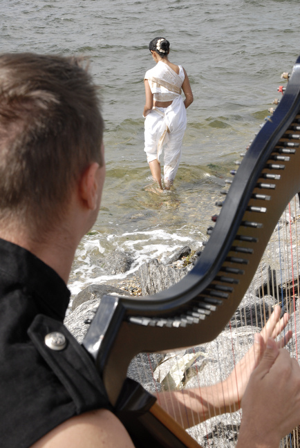 Far Rockaway — performance image 24