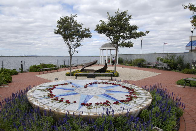 Far Rockaway — performance image 13