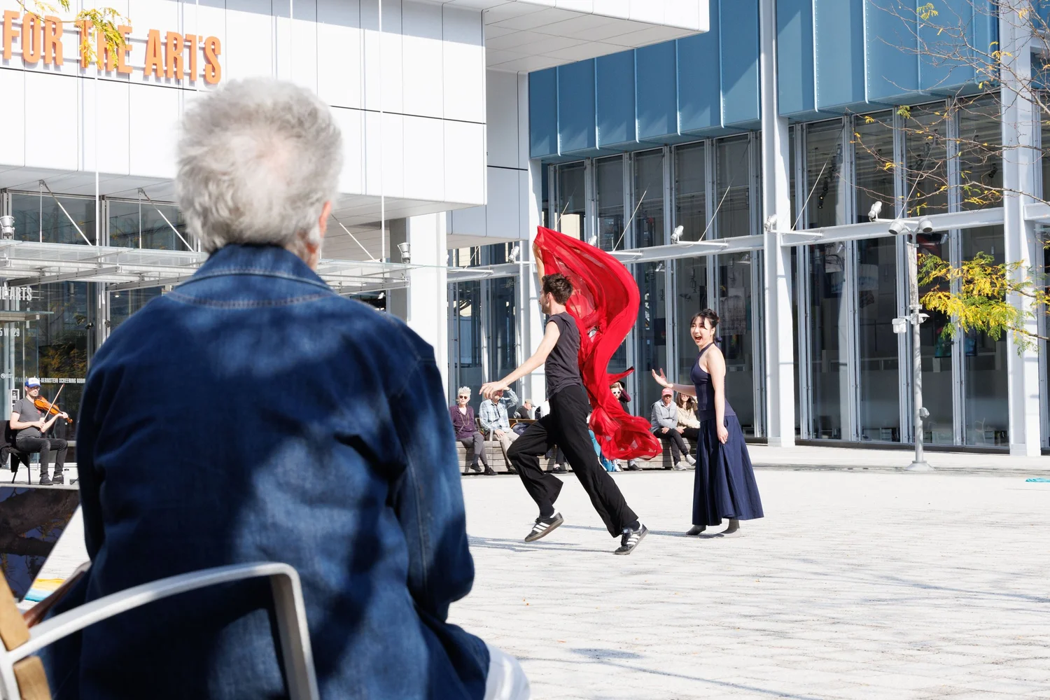 Shorelines — performance image 150