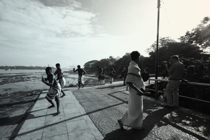 When the Sea Rises — performance image 6