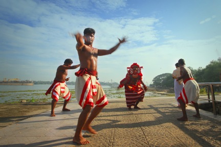 When the Sea Rises — performance image 3